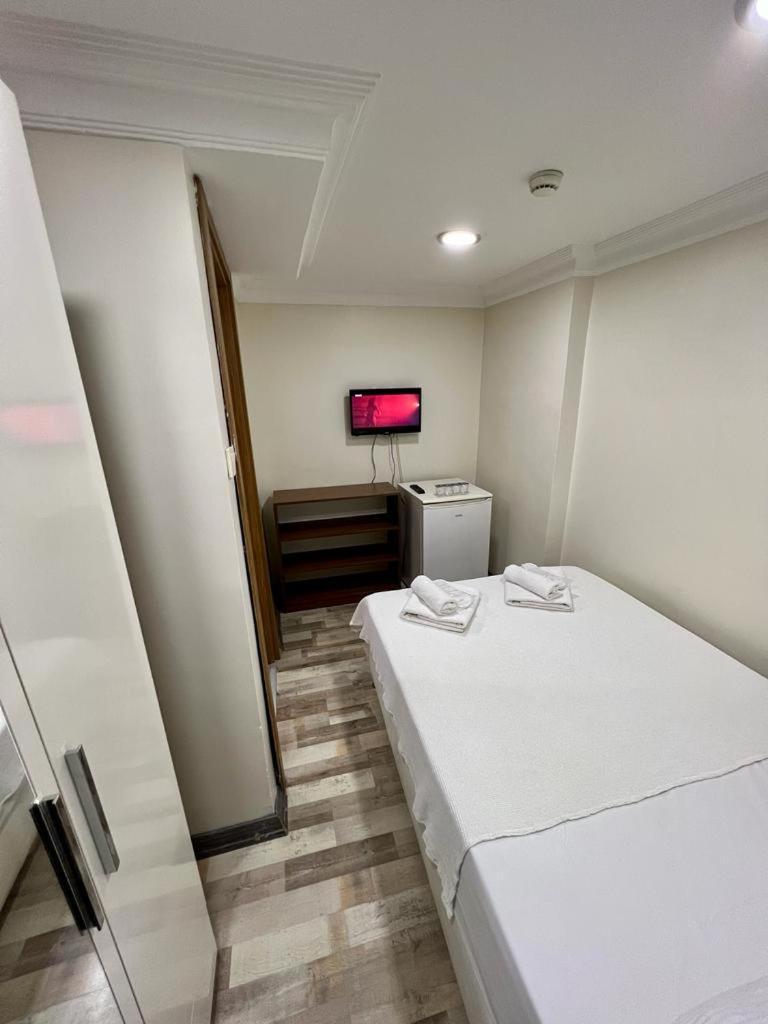 Eyfel Hotel Istanbul Bagian luar foto
